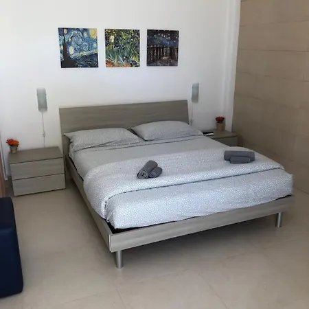 Loft Blu Semesterbostad *
